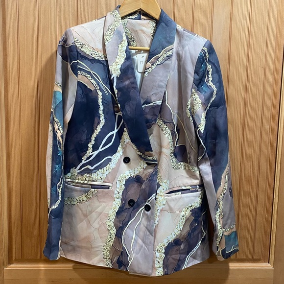 Abstract Patterned Blazer - Picture 2 of 4